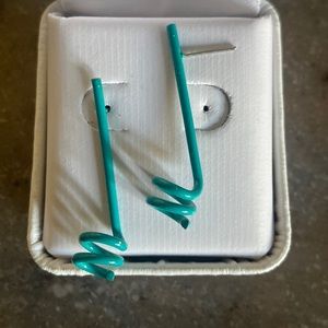 Vintage 1980’s turquoise squiggly pierced earrings
